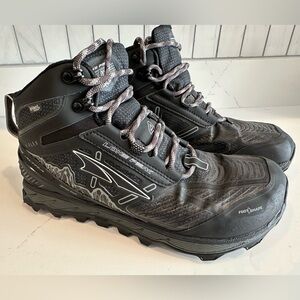 Altra Lone Peak 4 Trail Running Size 8.5 Waterproof Lightweight W/Gaiter Trap